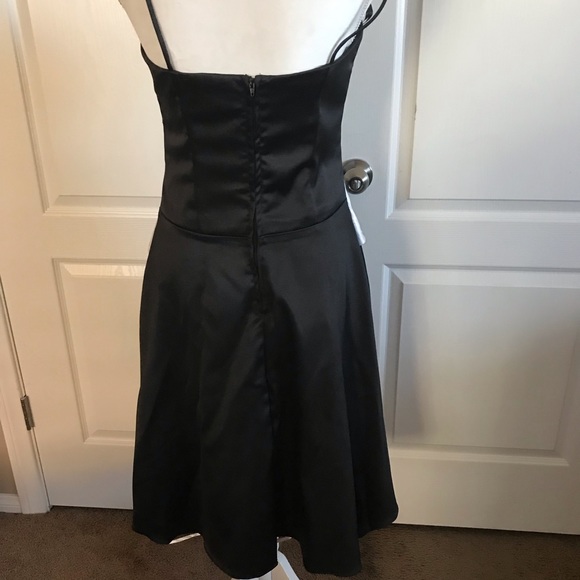 Black Formal Dress - Picture 7 of 7